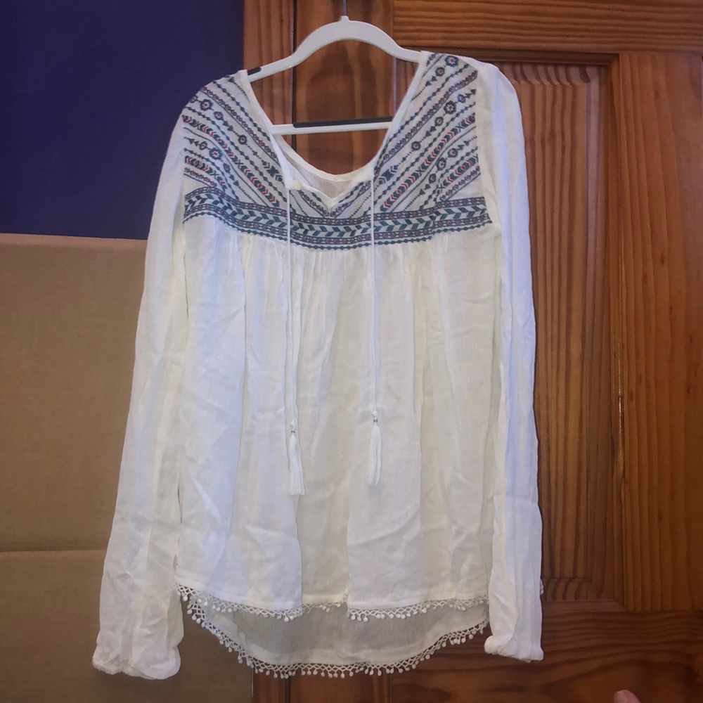 BEAUTIFUL BLOUSE FROM AERO